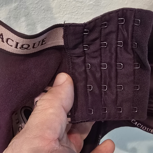 Cacique Purple T-Shirt Bra with Molded Cups and Adjustable Straps - Picture 3 of 4